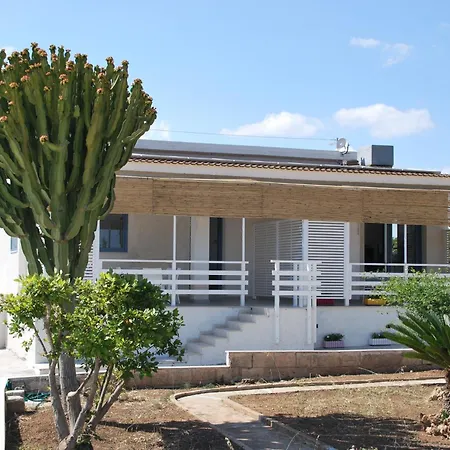 Sicilia Noto San Lorenzo Amaranto *